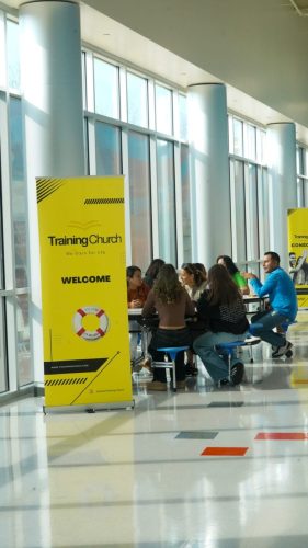 BIENVENIDA-EN-TRAINING-CHURCH